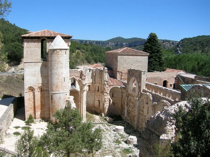 covarrubias009014.jpg